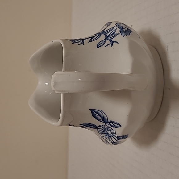 Vintage Royal Wessex England Creamer with Underplate - Picture 11 of 16